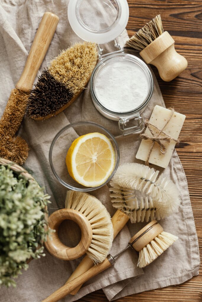 Gesunde nachhaltige Reinigungsmittel für zuhause
