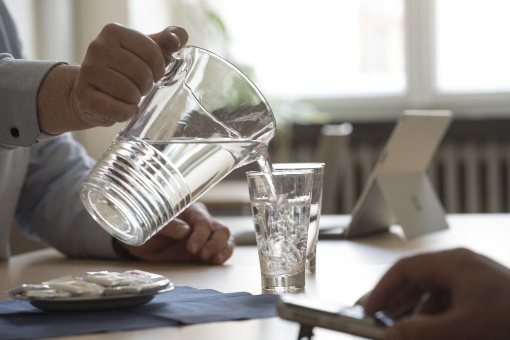 Jeder Mensch braucht sein täglich Wasser