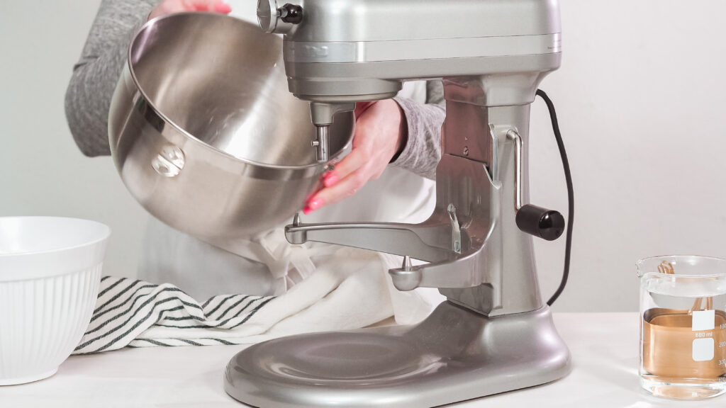 Die beste Teigknetmaschine für berufstätige Familien